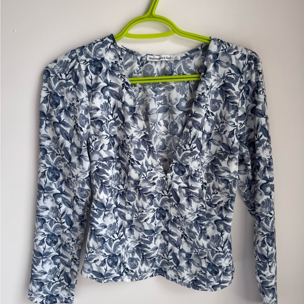 Abercrombie & Fitch Blue Floral Top